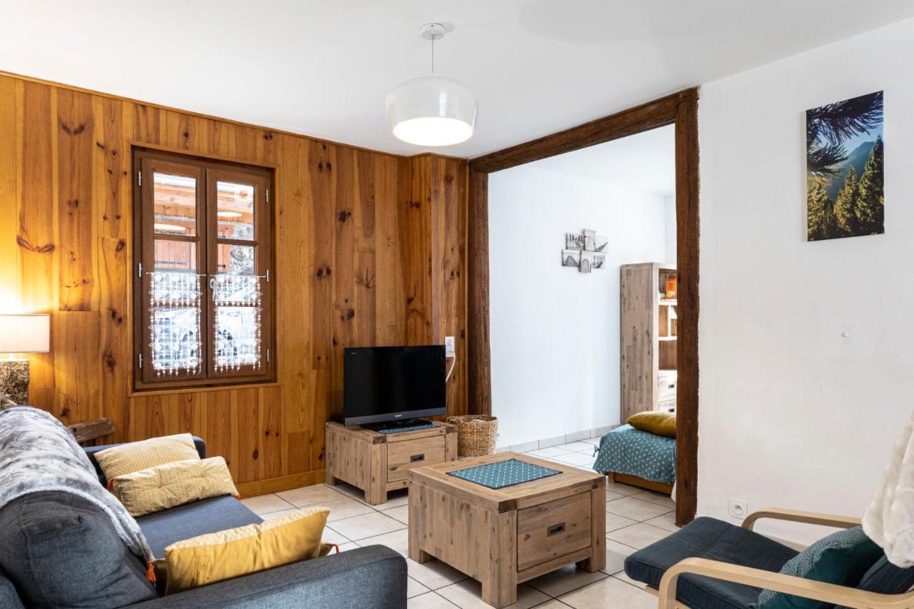 Gite Calme Bazus-Aure Exterior photo